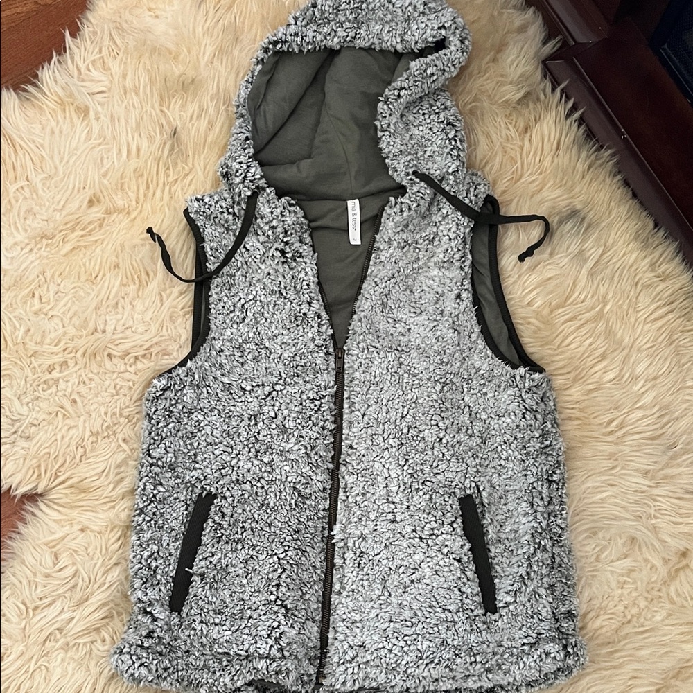 Women's Gray Sherpa Hooded Vest